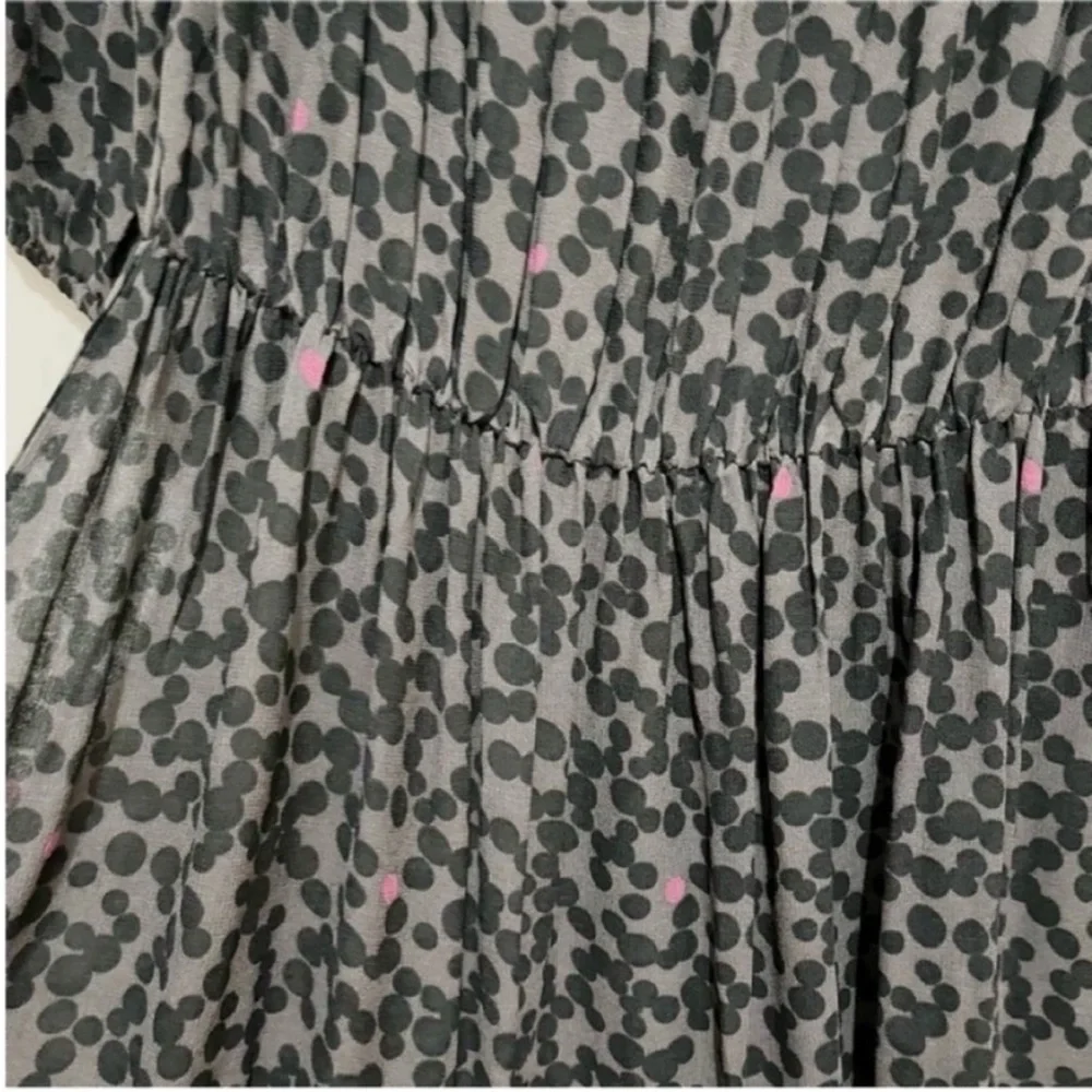 Boden abstract print dress gray black dots viscose pleated flowy puff sleeves - Picture 4 of 10